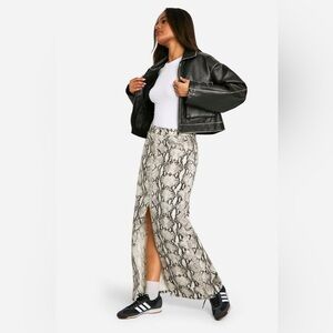 BLUE BLUSH High Waist Snakeskin Print Maxi Skirt size Medium